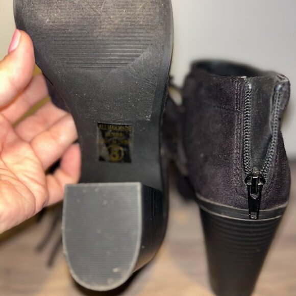 Fringe Black Peep Toe Wedge - Picture 4 of 4